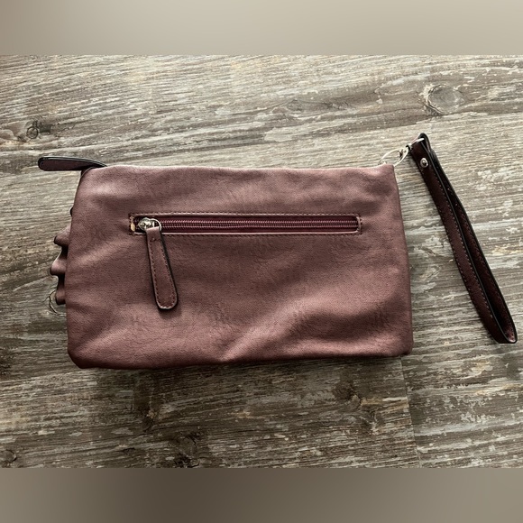 Big Buddha Flower Clutch - Picture 2 of 7